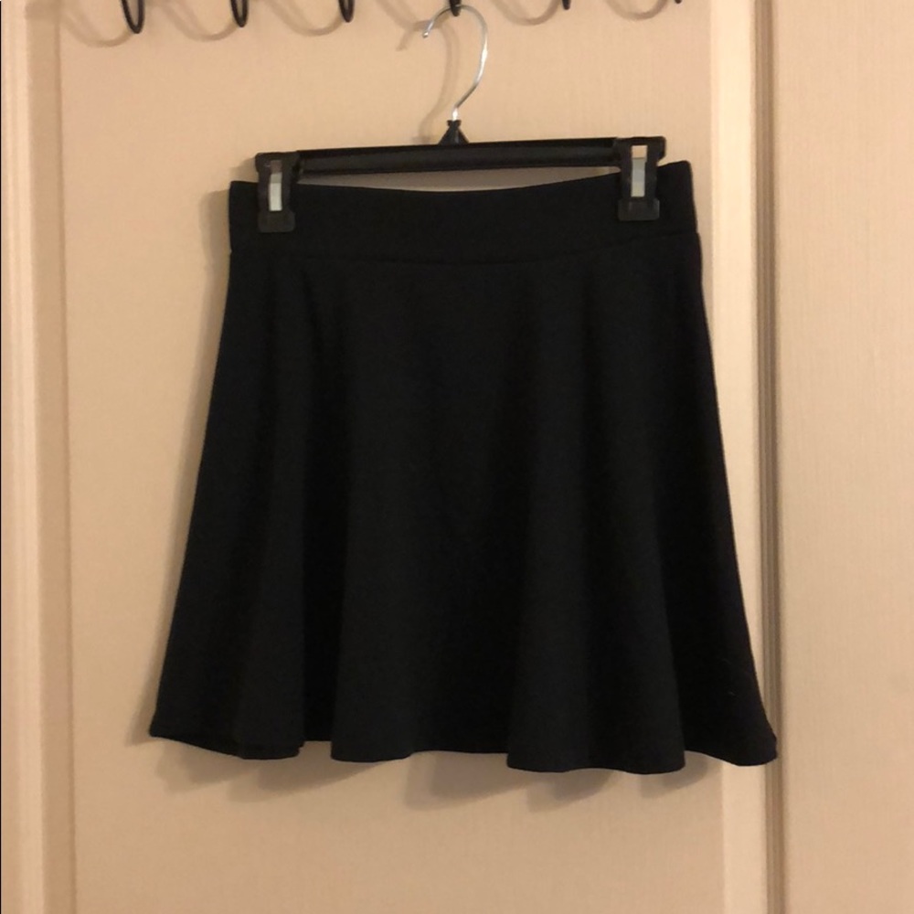 ‼️DONATING IN 24H‼️ Black Skater Skirt